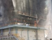 صور.. حريق هائل بمصنع أسمنت فى سوهاج والدفع بـ10 سيارات إطفاء للسيطرة عليه