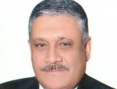 تكليف الدكتور نظمى عبد الحميد بتيسير أعمال جامعة عين شمس