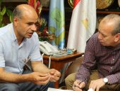 محافظ كفرالشيخ يناقش مشكلات المواطنين وتنفيذ المشروعات الخدمية مع نوب البرلمان