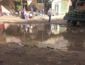 قارئ يشكو من غرق الصرف الصحى لشارع الورشة بكفر طهرمس.. ويطالب بإيجاد حل