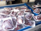 "صحة أسوان" تعدم 800 كيلو مواد غذائية غير صالحة خلال حملة على الأسواق