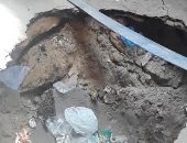 لجنة من كلية الهندسة تعاين الهبوط الأرضى بوسط الإسكندرية 