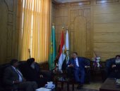 رئيس جامعة بنها يستقبل وفد الكنيسة الأرثوذكسية للتهنئة بعيد الأضحى المبارك