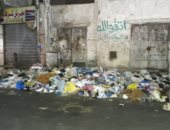 قارئ يشكو من انتشار القمامة أمام مدرسة باكوس بالإسكندرية