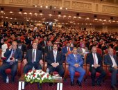 محافظ القليوبية يشهد حفل خريجى كلية الهندسة بشبرا الخيمة