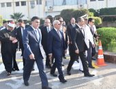 صور.. محافظ بورسعيد يستقبل قيادات الكنيسة والتنفيذيين المهنئين بالعيد