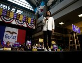 المرشحة للرئاسة الأمريكية كامالا هاريس تعرض برنامجها الانتخابى فى مؤتمر حاشد