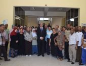 فى أول يوم عمل.. محافظ البحر الأحمر يهنئ موظفى الديوان العام بعيد الأضحى