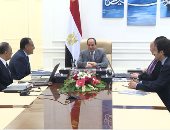 السيسى يجتمع بمدبولى لبحث سبل التغلب على معوقات المسثمرين الصناعيين..فيديو