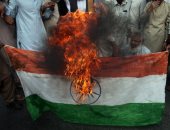 الآلاف يتظاهرون فى بريطانيا احتجاجا على قرار الهند بإلغاء الحكم الذاتى بكشمير