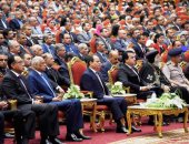 السيسى يشاهد فيلما تسجيليا حول أهمية البحث العلمى فى مصر