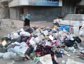 أهالى عين شمس يشكون تراكم القمامة بشارع عبد الهادى خطاب