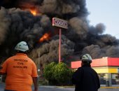 حريق ضخم يلتهم مستودع مواد كيماوية فى المكسيك