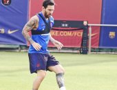 ميسي خارج قائمة برشلونة أمام ريال بيتيس فى الليجا 