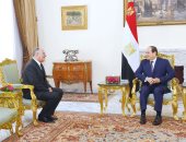 السيسي يجتمع برئيس هيئة قضايا الدولة الجديد.. ويؤكد أهمية ترسيخ دولة القانون