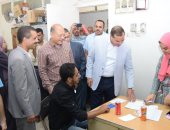 قوافل علاجية مجانية للعاملين بمقر عملهم بالمؤسسات الحكومية فى سوهاج 