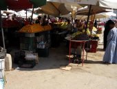 قمامة وتجمع للباعة يعلق حركة السير آخر شارع مصطفى النحاس.. شكوى مدينة نصر