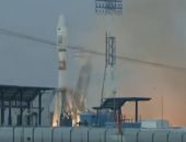 شاهد..انطلاق مركبة الفضاء الروسية " سيوز " وعلى متنها روبوت بشرى