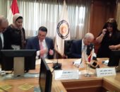 رئيس جامعة الإسكندرية يوقع اتفاقية مع جامعة بنها لبحوث السرطان