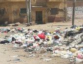 اضبط مخالفة.. انتشار القمامة بجوار مسجد الشامى بمنطقة أبو راضى بالمحلة