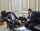 محافظ الجيزة يستقبل المستشار الثقافى والسياحى الصينى