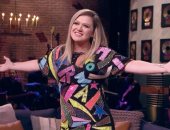 ثلاثى برنامج American Idol يظهرون في The Kelly Clarkson Show