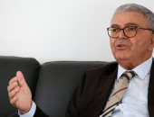 وزير الدفاع التونسى السابق يكشف تفاصيل إحباط محاولة انقلاب على قايد السبسى