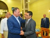 رجال الرياضة والإعلام فى عزاء شقيق طارق قنديل