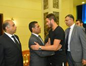 اكرامي وسعد ورمضان يحضرون عزاء شقيق طارق قنديل