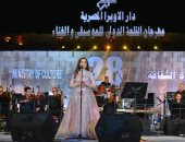 نادية مصطفى تتألق فى مهرجان القلعة الدولى للموسيقى