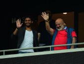 محمد الننى يظهر لأول مرة فى ملعب بشكتاش.. فيديو وصور