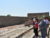 محافظ أسوان يعطى مهلة أسبوعين لتلقى طلبات التصالح فى مخالفات البناء.. صور