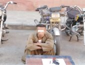 ضبط مسجل خطر تخصص فى سرقة الدراجات النارية بسوهاج