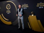 رسميا.. كريستيانو رونالدو يتوج بجائزة أفضل لاعب برتغالي 2019