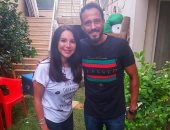 شاهد..يوسف الشريف يزور زوجته إنجى علاء في موقع تصوير "بلا دليل"