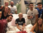 فيديو.. فريق Jonas Brothers يزور معجبة مريضة بالسرطان وتخضع للعلاج الكيماوى