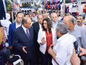 محافظ دمياط تفتتح معرض "العودة للدراسة" بدمياط الجديدة