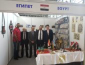 شاهد.. السفير المصرى يزور جناح هيئة الكتاب المصرية فى معرض موسكو