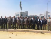 رئيس جامعة بنها يتفقد العمل بفرع الجامعة بالعبور والكشف الطبى على الطلاب