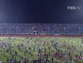 جماهير ليبيريا تقتحم الملعب احتفالا بالفوز على سيراليون والعقوبات تنتظرهم