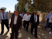 مدير تعليم الجيزة يتفقد مدارس الواحات البحرية لمتابعة استعدادها للعام الدراسى