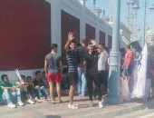 جمهور الزمالك على كل "شباك" لشراء تذاكر لقاء بيراميدز.. صور