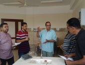 صور.. محافظ شمال سيناء فى زيارة مفاجئة للمدارس