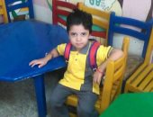 أول يوم مدرسة.. أشرف يشارك بصورة ابنه فى أول يوم دراسى بـ k2