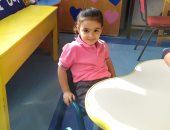 أول يوم مدرسة.. أيمن يشارك بصورة ابنته كرمة من التجمع الخامس