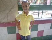 باليونيفورم.. علياء تشارك بصورة ابنتها فى أول يوم دراسة