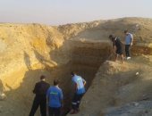 الاستعانة بمعدات حفر ثقيلة لاستخراج جثة شاب لقى مصرعه خلال التنقيب عن الآثار
