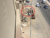 نباشين القمامة يخرجوا المخلفات من الصناديق.. شكوى "صابر" من البحر الأعظم بالجيزة