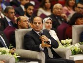 الرئيس السيسي لكل أم وأب: ابنكم شريف ومخلص