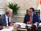 رئيس الوزراء يتابع مع محافظ جنوب سيناء المشروعات الخدمية والتنموية 